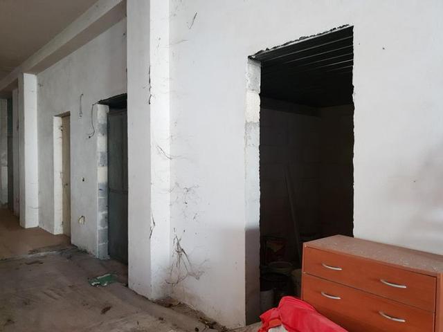 Magazzini in vendita