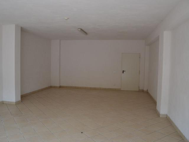 Garage in vendita