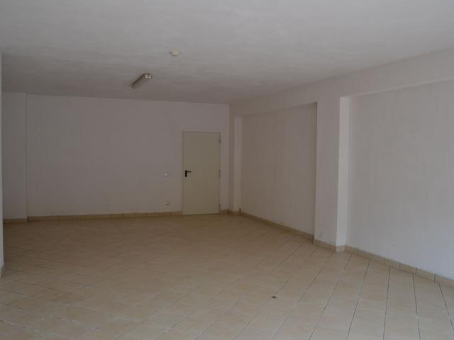 Garage in vendita
