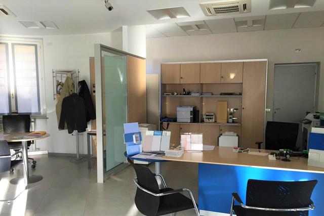 #19660 Locali adibiti ad istituto di credito in vendita - foto 4