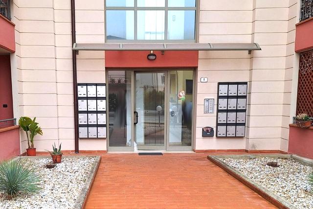 #2537759 Ufficio al piano terra con terrazzino e cantina in vendita - foto 9