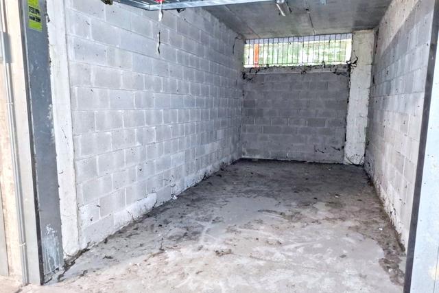Garage in vendita