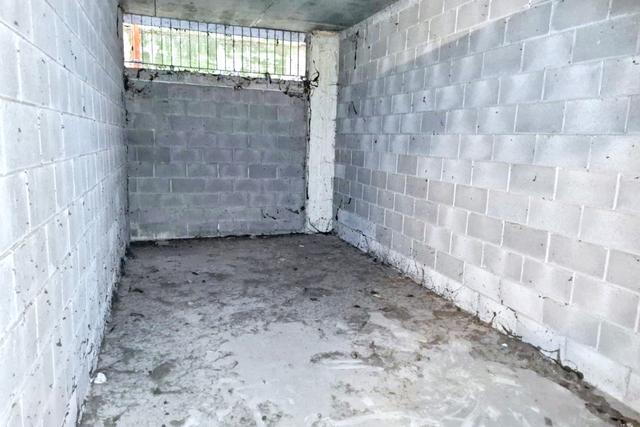Garage in vendita