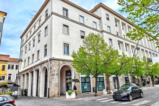 #2536191 Locale commerciale duplex in zona centrale in vendita - foto 2