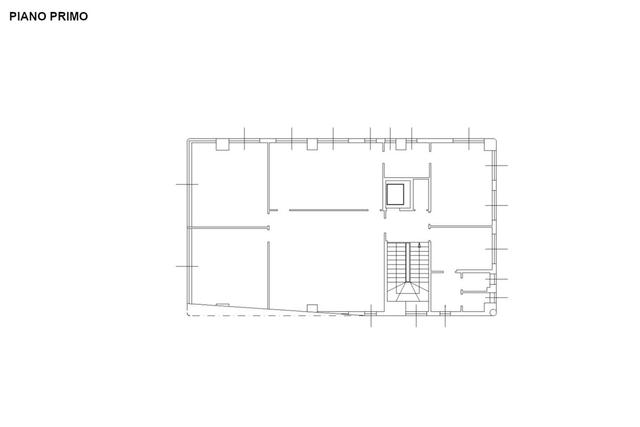 #14748 Capannone commerciale con area di pertinenza in vendita - foto 17