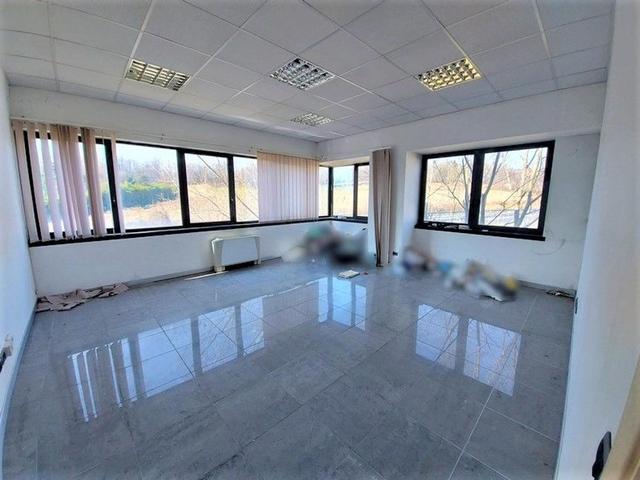 #14748 Capannone commerciale con area di pertinenza in vendita - foto 8