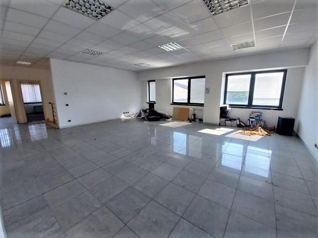 #14748 Capannone commerciale con area di pertinenza in vendita - foto 6