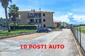 Posti auto in vendita