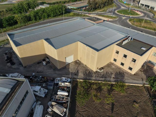 Stabilimenti produttivi in vendita