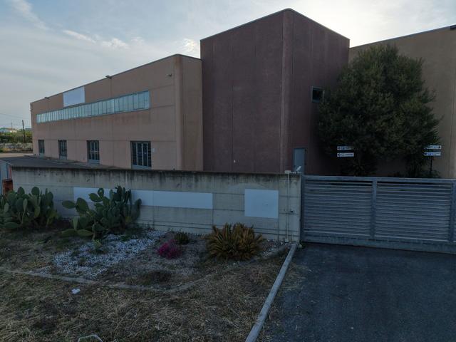 Stabilimenti produttivi in vendita