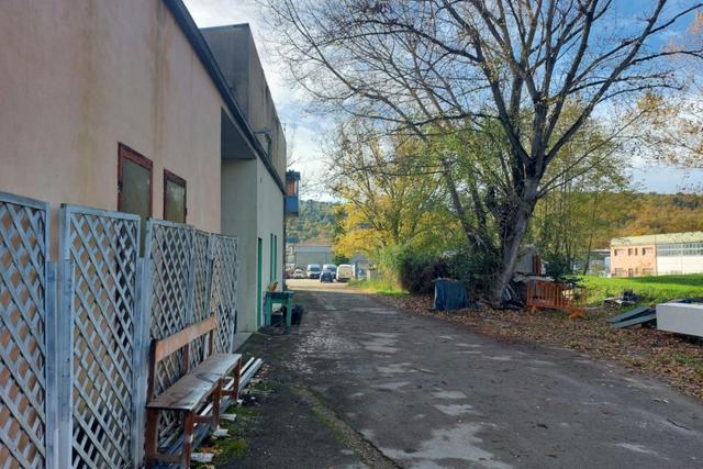 Studi privati in vendita