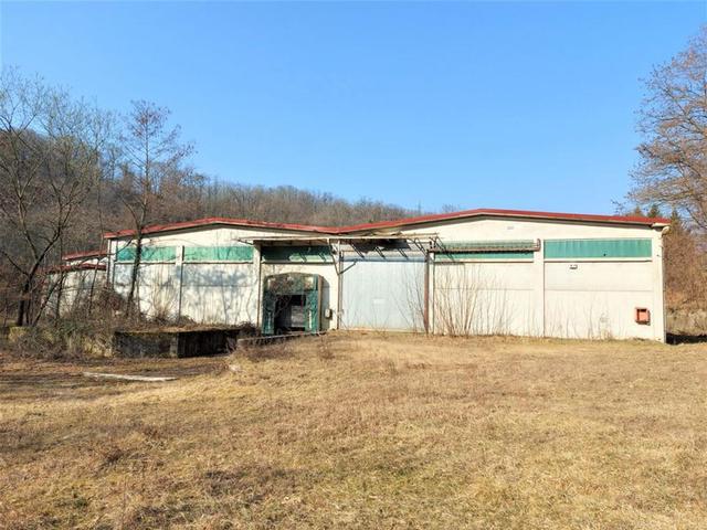 #14683 Porzione di capannone industriale e quota di area urbana in vendita - foto 1