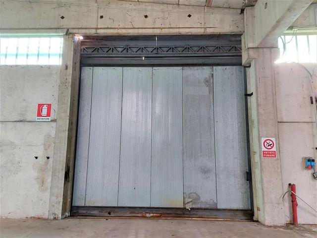 #14683 Porzione di capannone industriale e quota di area urbana in vendita - foto 8