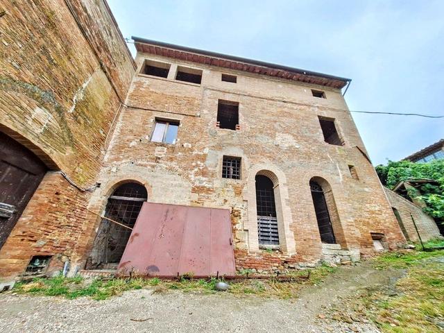 Rustici e casali in vendita