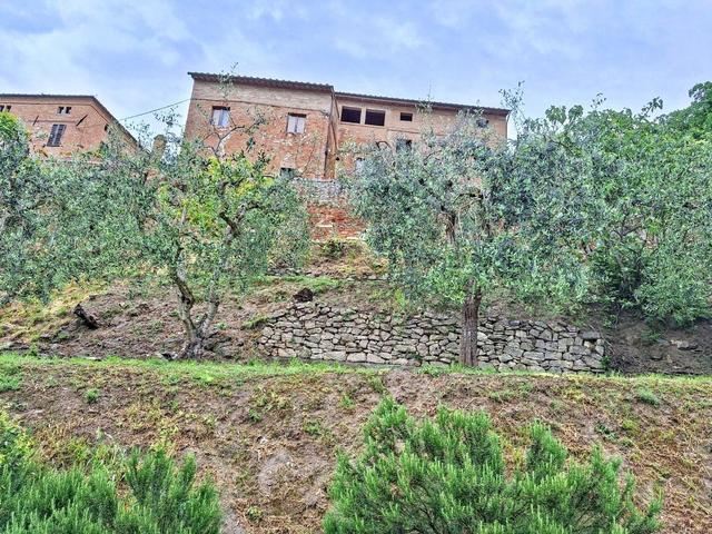 Rustici e casali in vendita