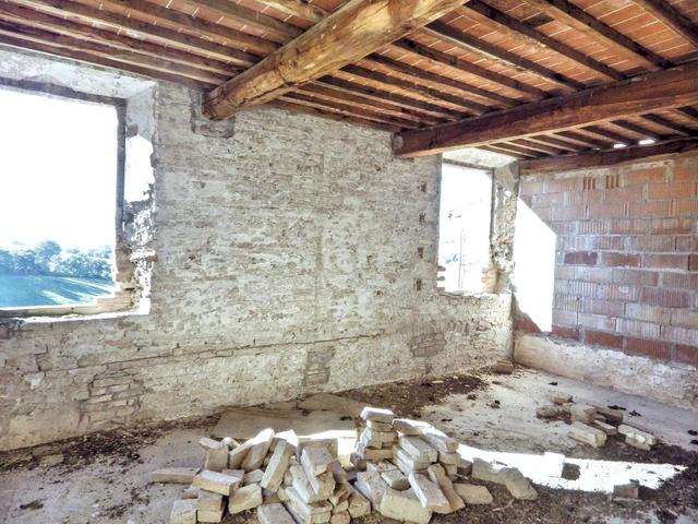 Rustici e casali in vendita