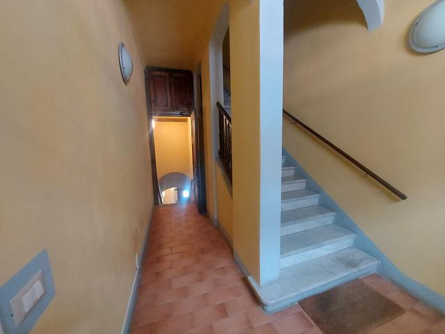 #2536389 Negozio con cantina e posto auto coperto in edificio storico in vendita - foto 9