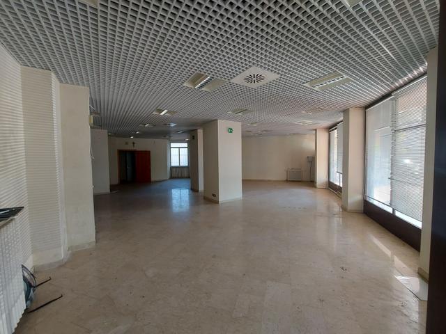 Bancari in vendita