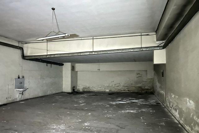 Garage in vendita
