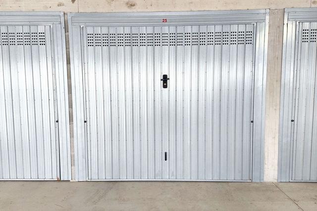 Garage in vendita