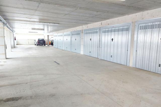 Garage in vendita