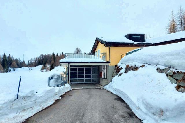 Garage in vendita