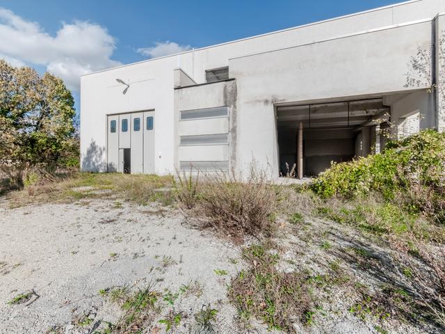 Stabilimenti produttivi in vendita