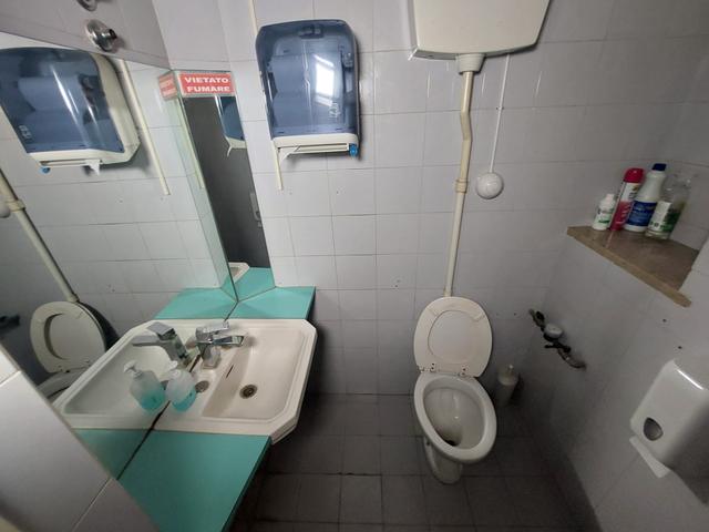 Negozi in vendita
