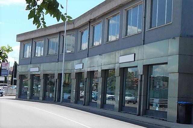 Negozi in vendita