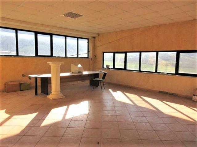 Stabilimenti produttivi in vendita
