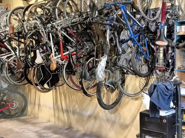 #24769 Storica attività di riparazione bici in vendita - foto 1