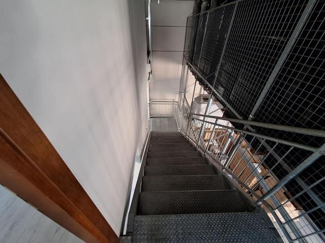 Magazzini in vendita