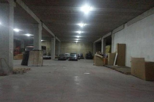 Complessi commerciali in vendita