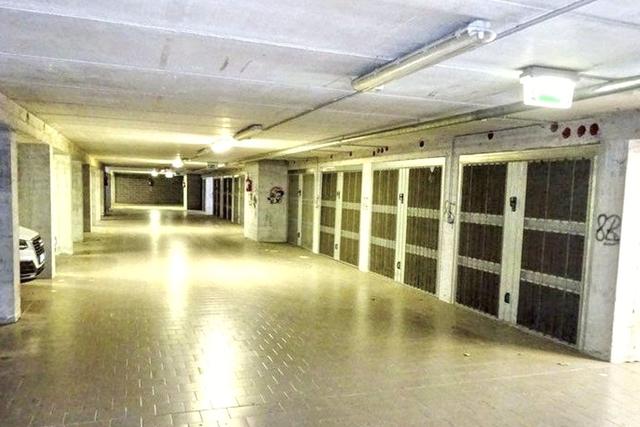 Garage in vendita