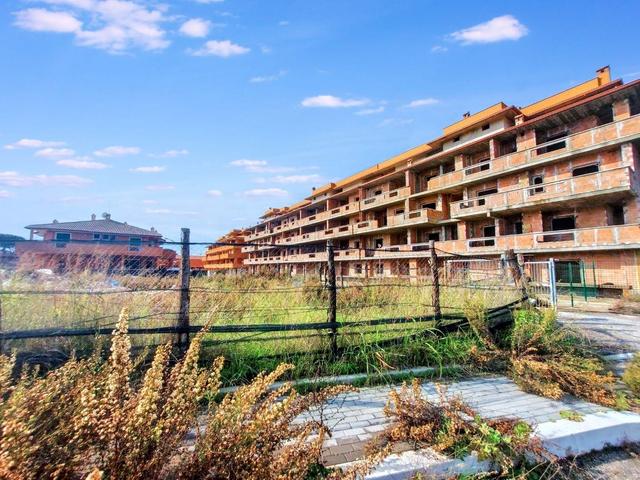 #24939 Lottizzazione parzialmente edificata - Programma di attuazione N.1 in vendita - foto 1