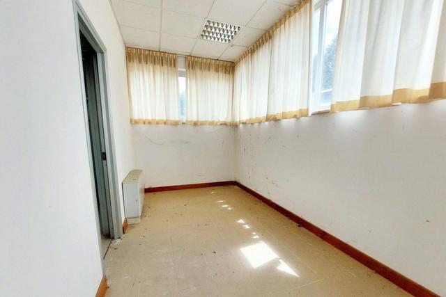 #21097 Porzione di opificio da frazionare (comparto 1) in vendita - foto 9