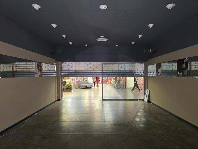 #2537927 Negozio in centro commerciale in vendita - foto 2