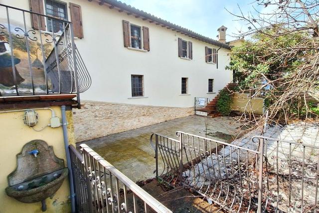 Rustici e casali in vendita