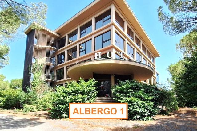 #2640080 Tre edifici alberghieri con mobili inventariati in vendita - foto 2