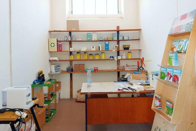 #20410 Complesso artigianale con cortile e pertinenze in vendita - foto 10