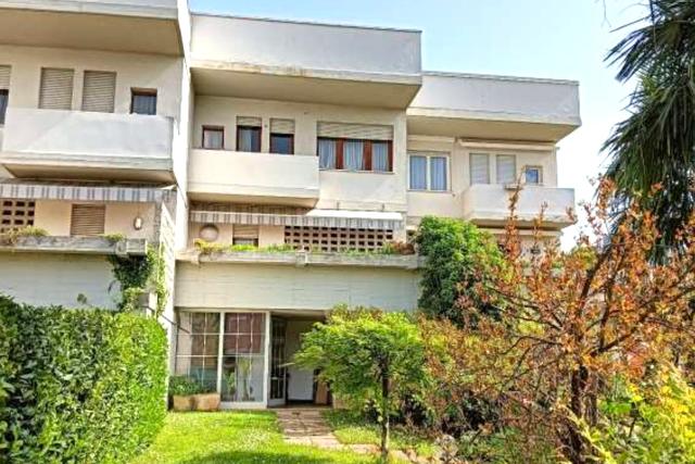 Villette a schiera in vendita