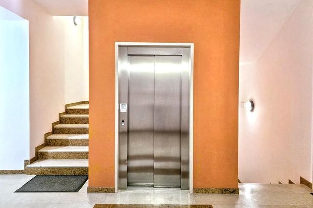 Studi privati in vendita