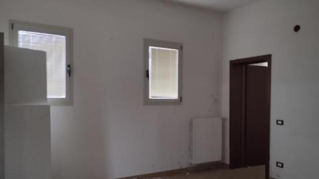 #2537555 Ampio capannone commerciale con abitazione e uffici in vendita - foto 11