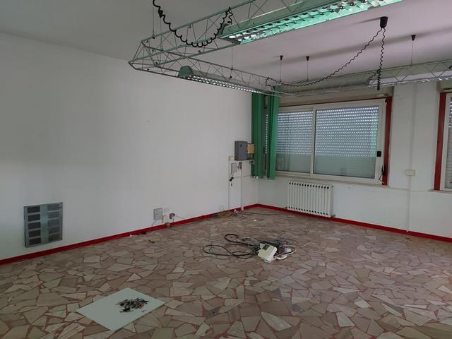 #12306 Complesso artigianale con pertinenze in vendita - foto 34