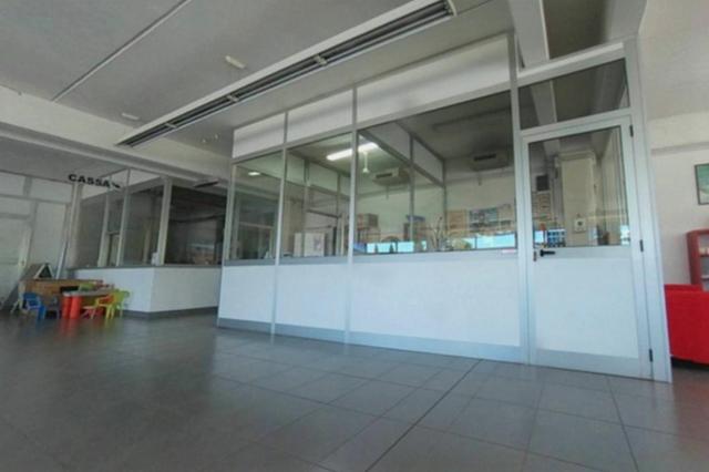 #8895 Capannone showroom con palestra e area edificabile in vendita - foto 21
