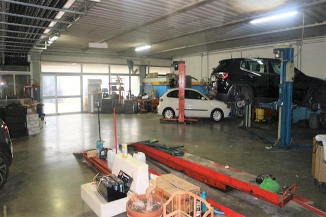 #8895 Capannone showroom con palestra e area edificabile in vendita - foto 22