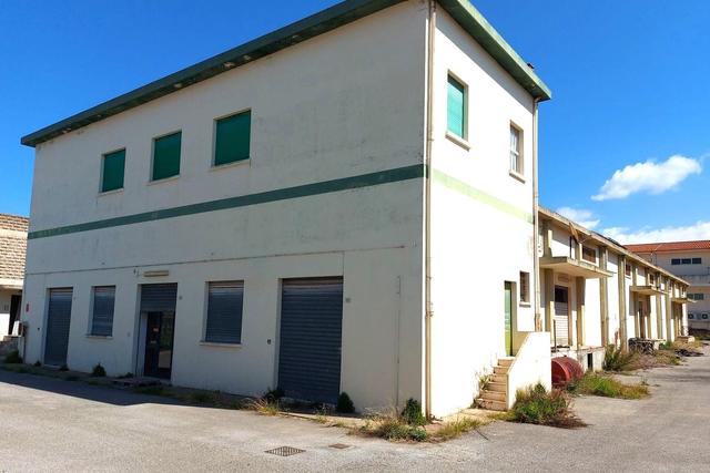 #21454 Complesso artigianale con cortile e pertinenze in vendita - foto 15