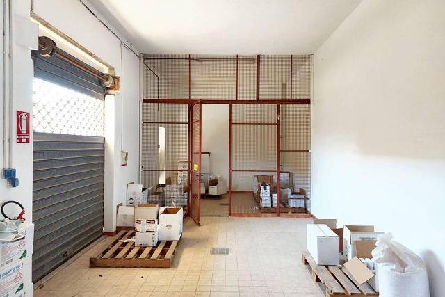 #21454 Complesso artigianale con cortile e pertinenze in vendita - foto 10