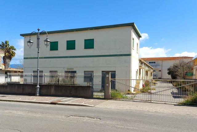 Stabilimenti produttivi in vendita
