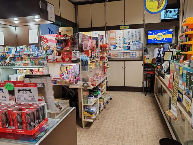 Negozi in vendita